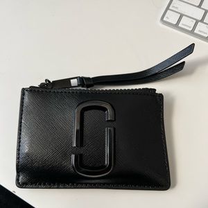 Marc Jacobs the SNAPSHOT DTM TOP ZIP MULTI WALLET